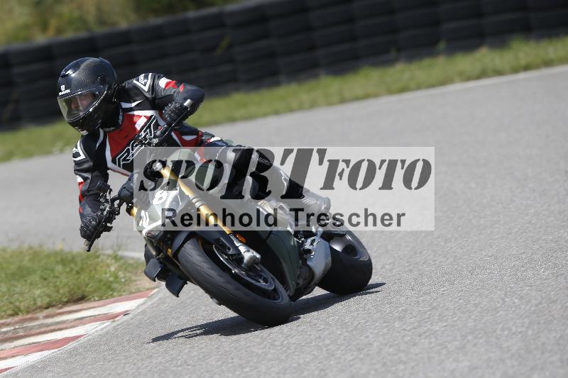 /27 12.06.2025 Ducati Schweiz Trackday Warmup  ADR/gruen-vert/28